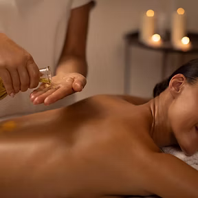 Massage classique aux huiles essentielles